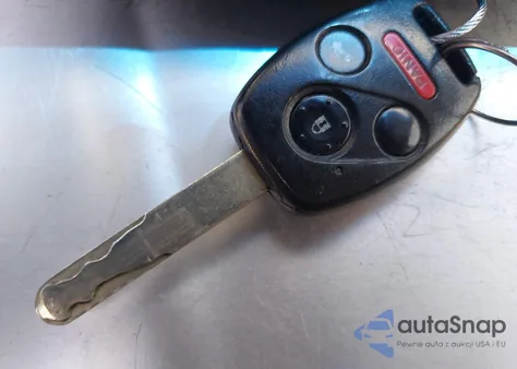 2005 Honda Accord 3.0 Ex z USA, uszkodzony, nr VIN 1HGCM66545A028829